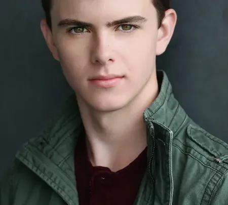 Reed Horstmann Biography: Age, Net Worth, Movies & TV Shows, Height, Parents, Girlfriend