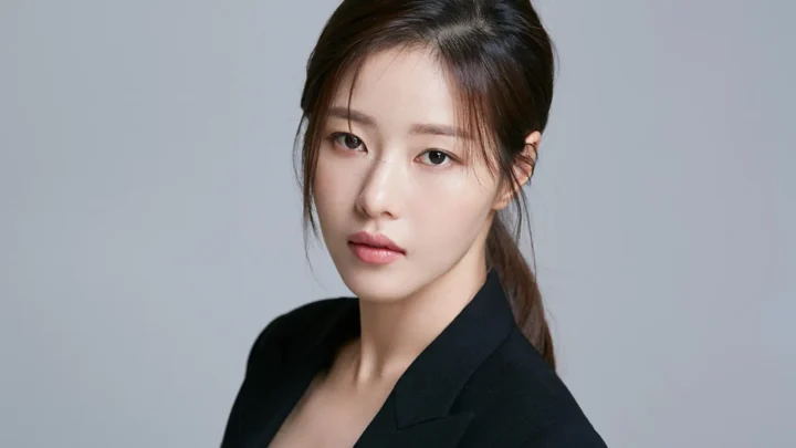 Park Ha-na Biography: Age, Husband, Net Worth, Height, Movies & TV Shows, Children, Instagram