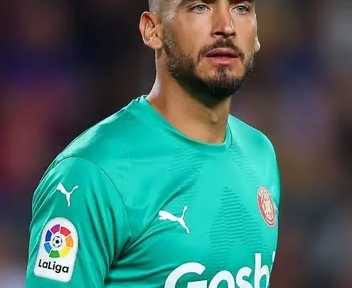 Paulo Gazzaniga Biography: Age, Height, Net Worth, Wife, Salary, Stats, Brother