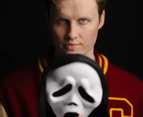 Connor Weil Biography: Age, Net Worth, Height, Movies & TV Shows, Parents, Girlfriend, Career