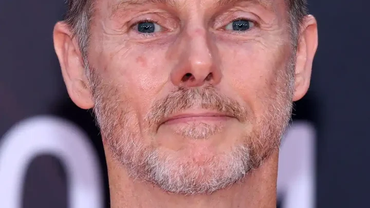 Sean Harris Biography: Age, Girlfriend, Net Worth, Height, Movies & TV Shows, Career