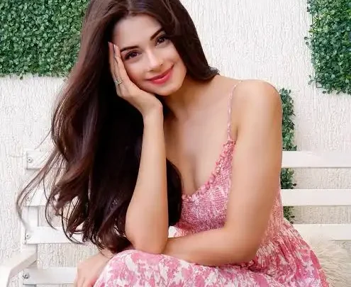 Ritika Badiani Biography: Movies, Boyfriend, Net Worth, Age, Parents, Instagram, Religion, Awards, Ethnicity