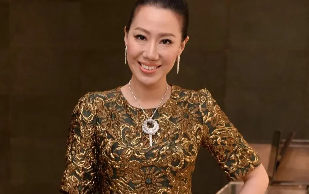 Cissy Wang Biography: Husband, Age, Children, Net Worth, Height, Parents