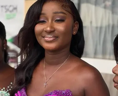 Rebecca Kwabi Biography: Awards, Height, Ethnicity, Kente Weaves, Age, Net Worth, Crown, Boyfriend