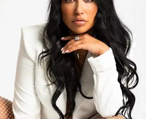 Dana Alexa Biography: Son, Age, Net Worth, Height, Parents, Ex-Fiancé, Instagram, Career