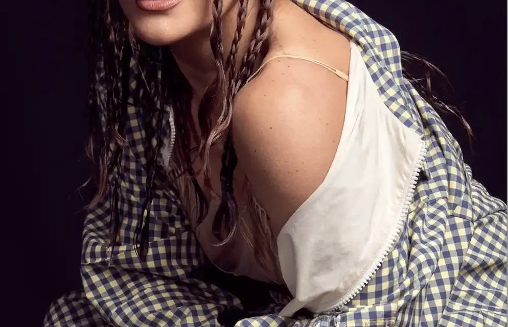 Janelle Ginestra Biography: Height, Age, Husband, Net Worth, Career, Dance, Fitness