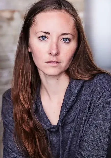 Rachel G. Fox Biography: Age, Net Worth, Height, Parents, Movies & TV Shows, Husband