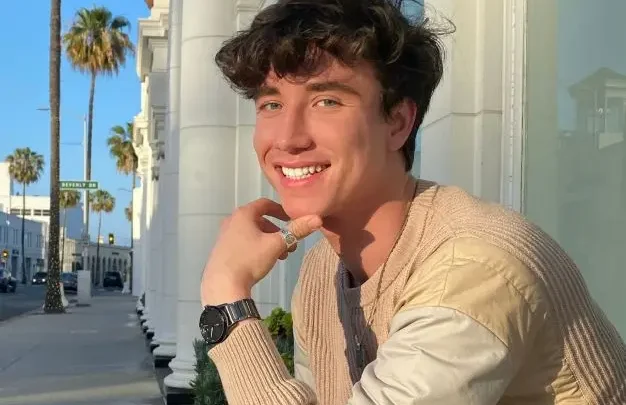 Josh Sadowski Biography: Age, Height, Net Worth, Health Challenge, Parents, Religion, Siblings, Girlfriend, TikTok