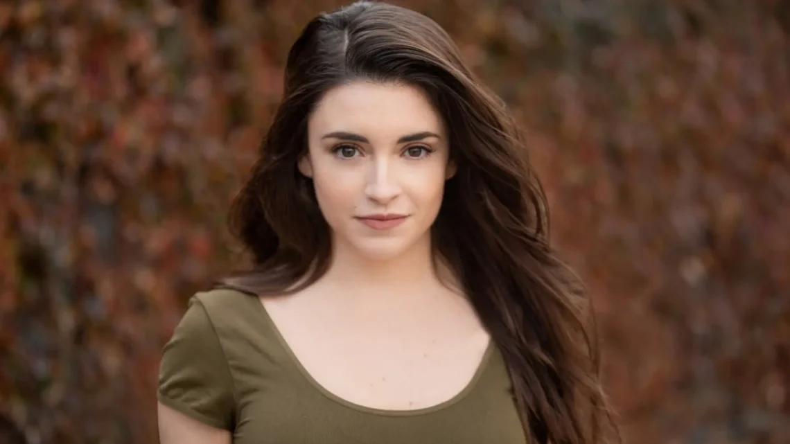 Daniela Bobadilla Biography: Career, Parents, Husband, Movies, Height, Marriage, Net Worth, Age