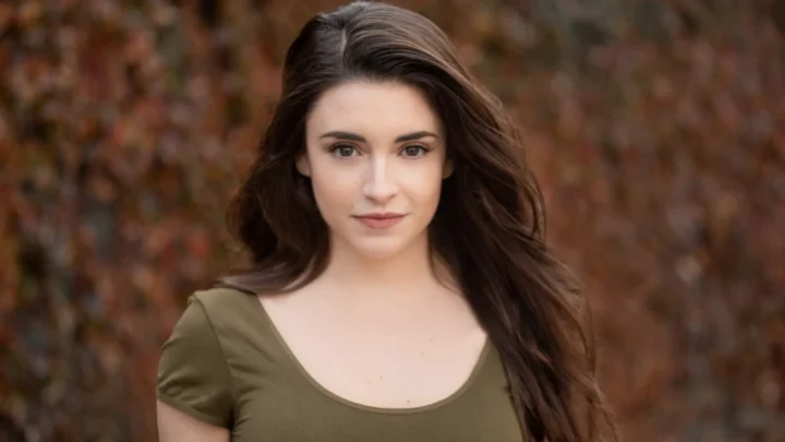 Daniela Bobadilla Biography: Career, Parents, Husband, Movies, Height, Marriage, Net Worth, Age