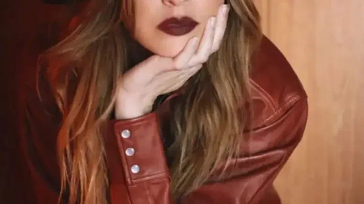 ZZ Ward Biography: Husband, Age, Net Worth, Height, Songs, Albums, Career