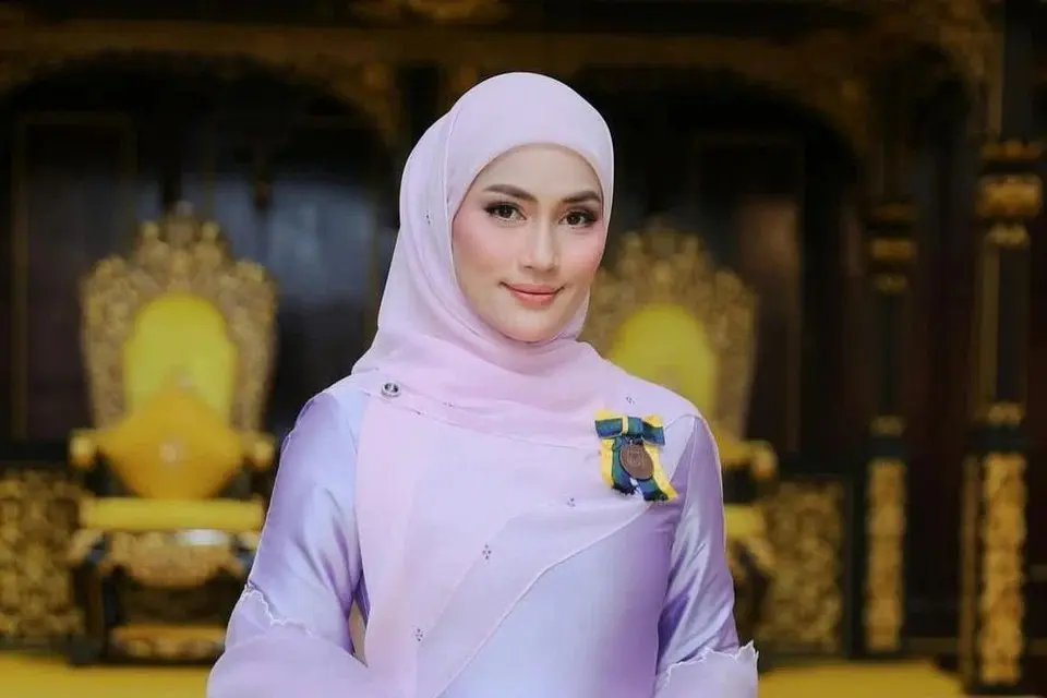 Fasha Sandha Biography: Husband, Age, Children, Net Worth, Height, Career, Movies