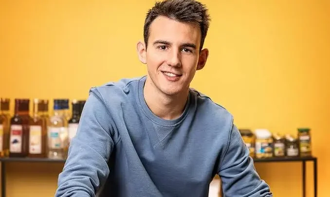 Loïc Van Impe Biography:  Books, Parents, Religion, Menus, Age, Net Worth, Height, Instagram, Tv Shows