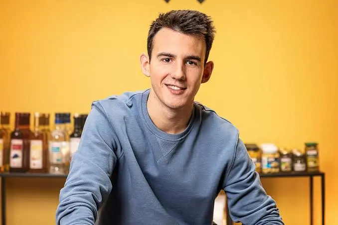 Loïc Van Impe Biography:  Books, Parents, Religion, Menus, Age, Net Worth, Height, Instagram, Tv Shows