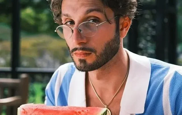 Bbno$ Biography: Songs, Real Name, Height, Albums, Girlfriend, Awards, Net Worth, Age, Parents