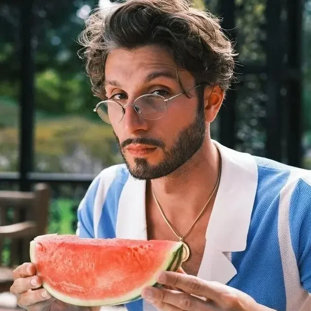 Bbno$ Biography: Songs, Real Name, Height, Albums, Girlfriend, Awards, Net Worth, Age, Parents