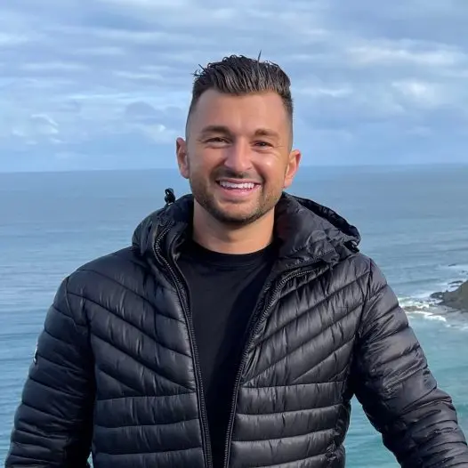 Zachery Dereniowski Biography: Videos, Net Worth, YouTube, Girlfriend, Age, Parents, Ethnicity, Religion