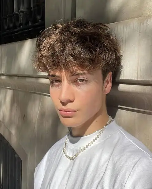 Apolo Ribera Biography: TikTok, Girlfriend, Height, Net Worth, Videos, Instagram, Age, Parents
