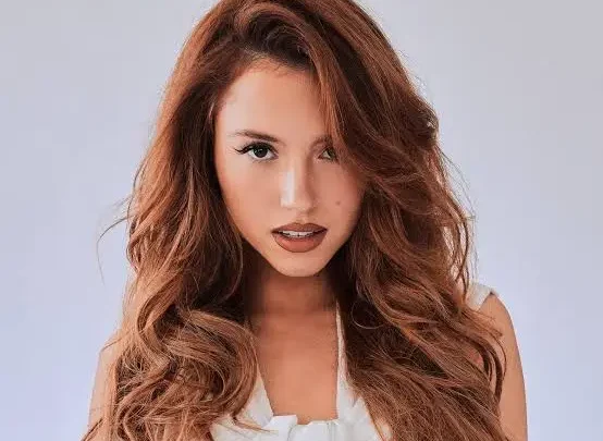 Rêve (singer) Biography: Age, Boyfriend, Net Worth, Career, Songs, Parents, Instagram