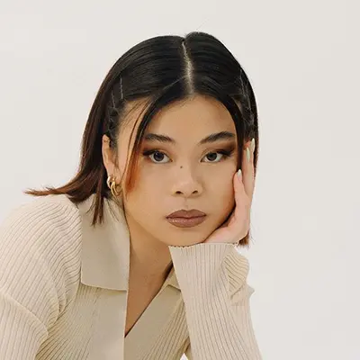 Julia Dang Biography: Age, Boyfriend, Net Worth, Career, Parents, Siblings