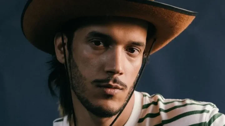 Issam Biography: Age, Girlfriend, Songs, Net Worth, Height, Parents, Brother, Albums