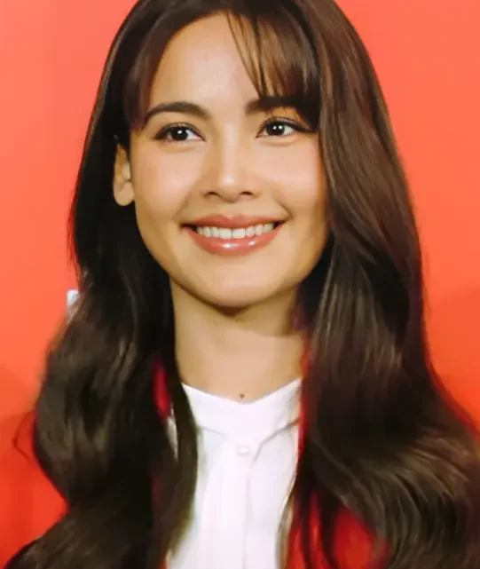 Urassaya Sperbund Biography: Age, Husband, Net Worth, Movies & TV Shows, Height