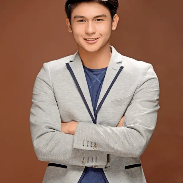 Paulo Angeles Biography: Real Name, Age, Net Worth, Parents, Height, Ex-Girlfriend