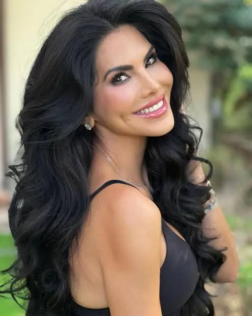 Joyce Giraud Biography: Husband, Age, Sons, Net Worth, Height, Parents, Movies & TV Shows, Beauty Line
