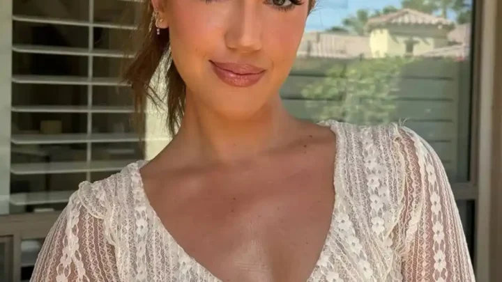 Christina Najjar Biography: Net Worth, Podcast, TikTok, Controversy, Age, Height, Books, Boyfriend