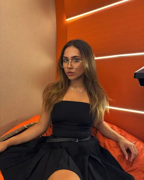 Bia Torres Biography: Age, Height, Band, Awards, TikTok, Songs, Net Worth, Parents, Religion
