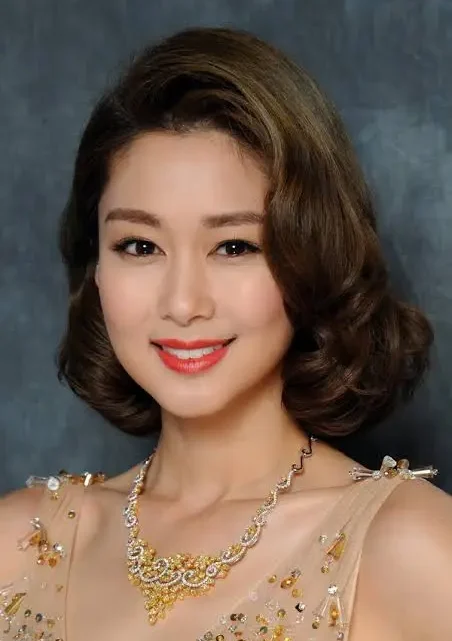 Eliza Sam Biography: Age, Husband, Net Worth, Movies & TV Shows, Height, Children