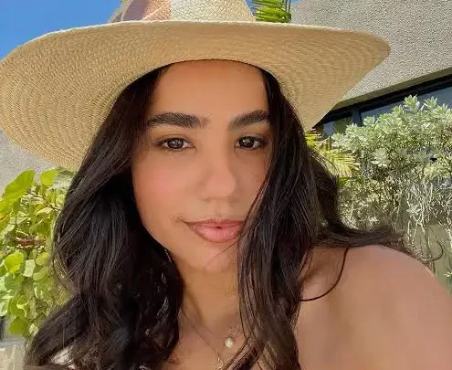 Andrea Alexandra Biography: Age, Real Name, Net Worth, Height, Boyfriend, Career, Instagram