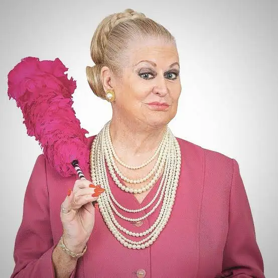 Kim Woodburn Biography: Marriage, Net Worth,Tv Shows, Books, Age, Height Controversy, Death