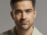 Alfonso Herrera Biography: Age, Wife, Net Worth, Movies & TV Shows, Height, Children, Career