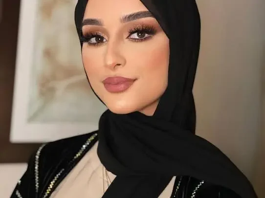 Douha Laribi Biography: Age, Husband, Net Worth, TikTok, Instagram, Sister, Career