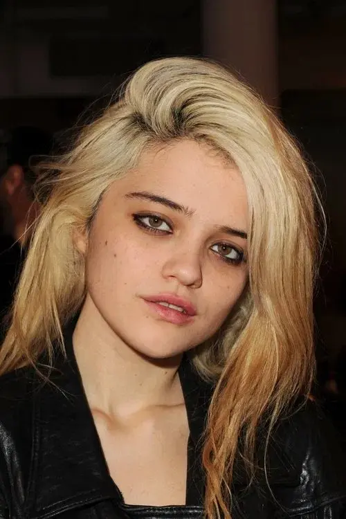 Sky Ferreira Photo