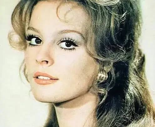 Hülya Koçyiğit Biography: Age, Husband, Net Worth, Movies, Height, Parents, Career