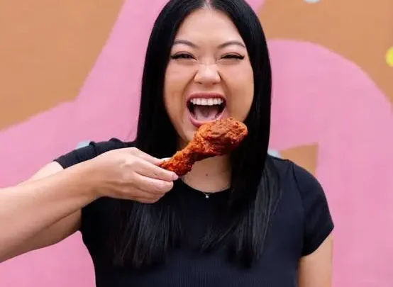 Lily Huynh Biography: Age, Viral Videos, TikTok, Net Worth, Ethnicity, Parents, Awards, Tour