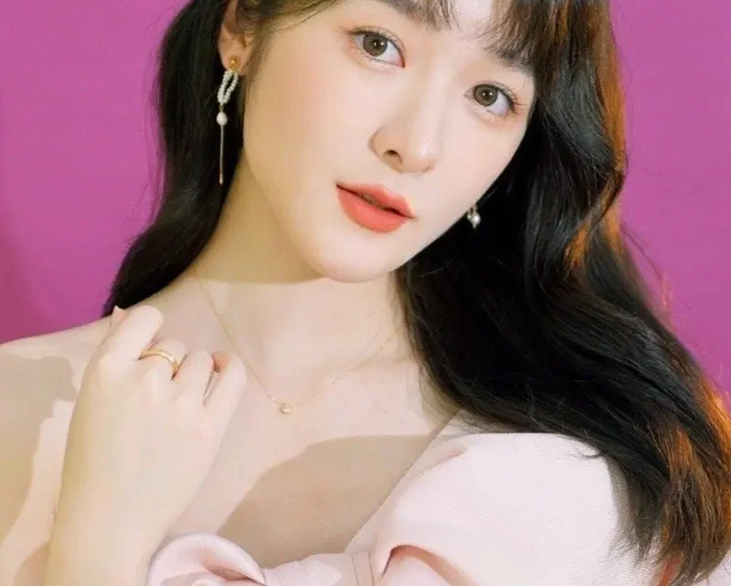 Xu Jiao Biography: Movies & TV Shows, Nationality, Net Worth, Age, Parents, Height, Boyfriend