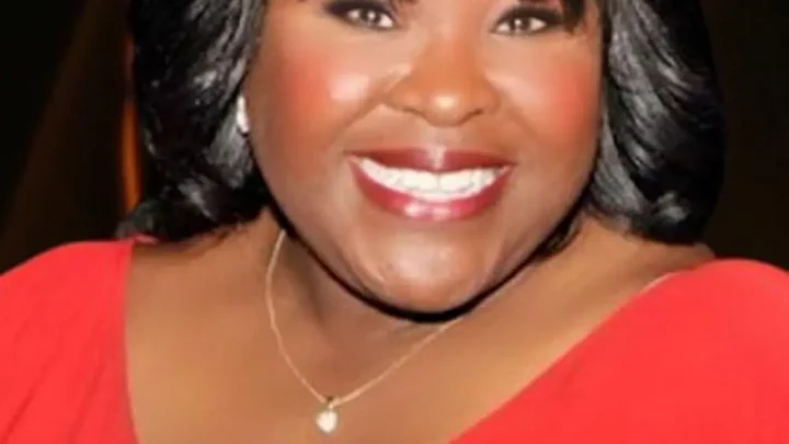 Ellia English Biography: Age, Husband, Net Worth, Movies & TV Shows, Height, Songs, Children