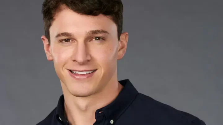 Connor Saeli Biography: Net Worth, Age, Height, Ethnicity, Girlfriend, Awards, Tv Shows, Fitness