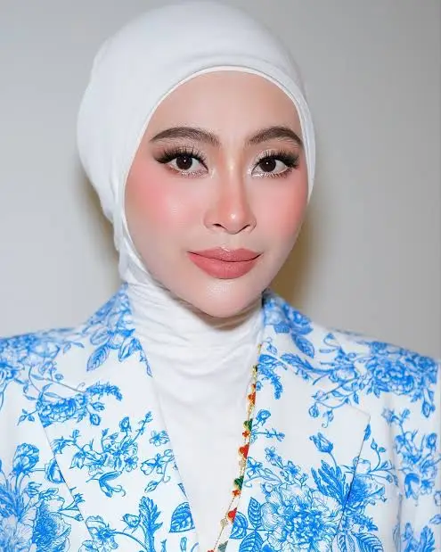 Adira (singer) Biography: Husband, Age, Net Worth, Height, Children, Songs, Instagram