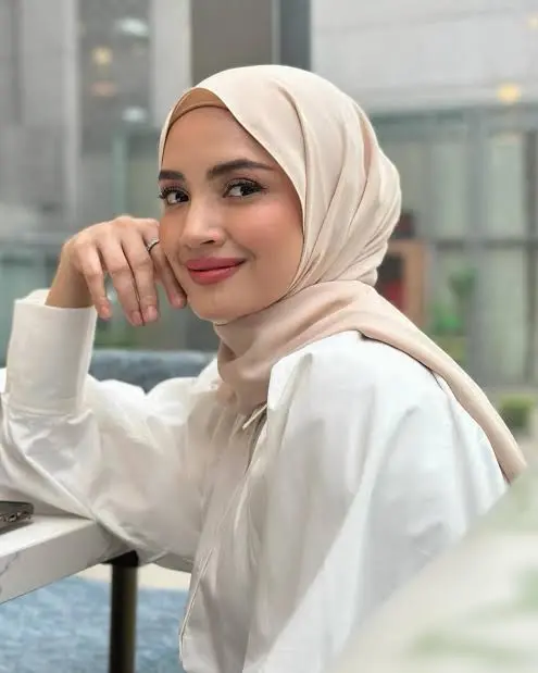 Fazura Biography: Height, Net Worth, Age, Ex-Husband, Daughter, Parents, Movies, Instagram