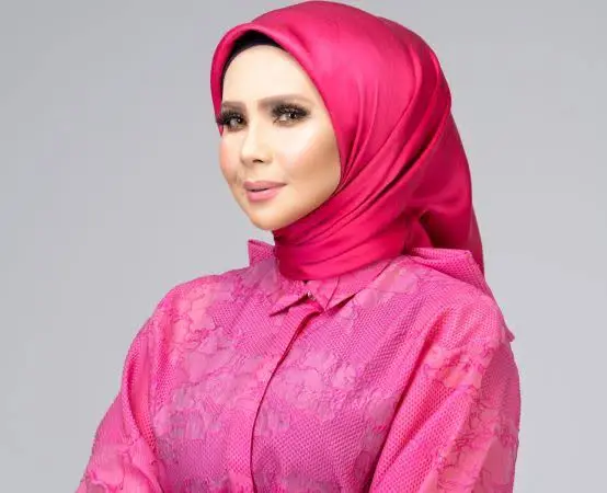 Rozita Che Wan Biography: Husband, Age, Children, Net Worth, Movies & TV Shows, Height