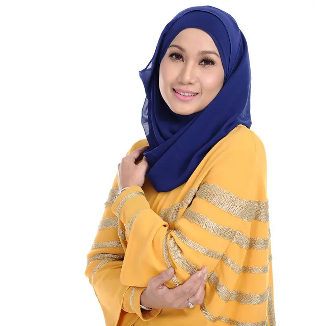 Amy Mastura Biography: Husband, Age, Children, Net Worth, Songs, Movies & TV Shows, Height