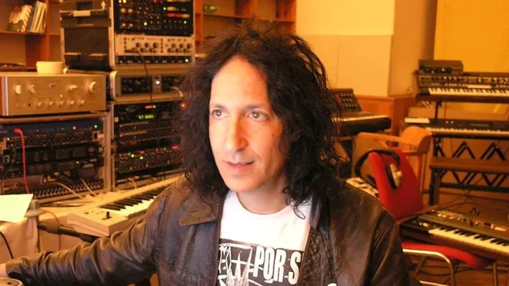 Gordon Raphael Biography: Wife, Net Worth, Age, Parents, Height, Songs & Albums, Children