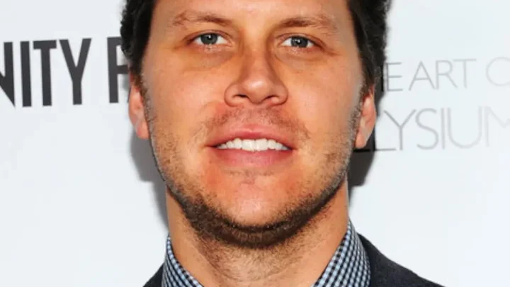 Hayes MacArthur Biography: Wife, Age, Movies, Net Worth, Height, Kids, Angie Tribeca, Brother