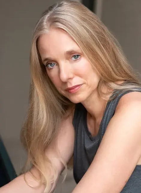 Mollie Milligan Biography: Husband, Age, Net Worth, Movies, Height, Instagram