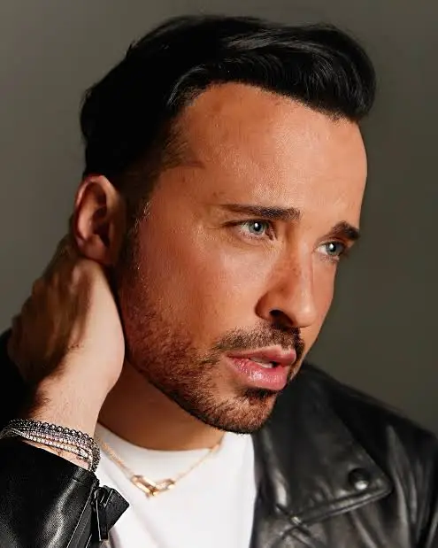 Apio Quijano Biography: Songs, Net Worth, Tv Shows, Sister, Age, Religion, Band, Awards, Height