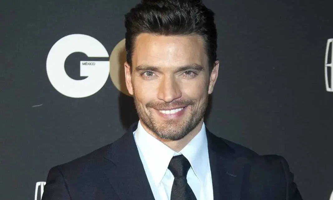 Julián Gil Biography: Wife, Age, Net Worth, Height, Kids, Career, Telenovelas, Ex-Partners